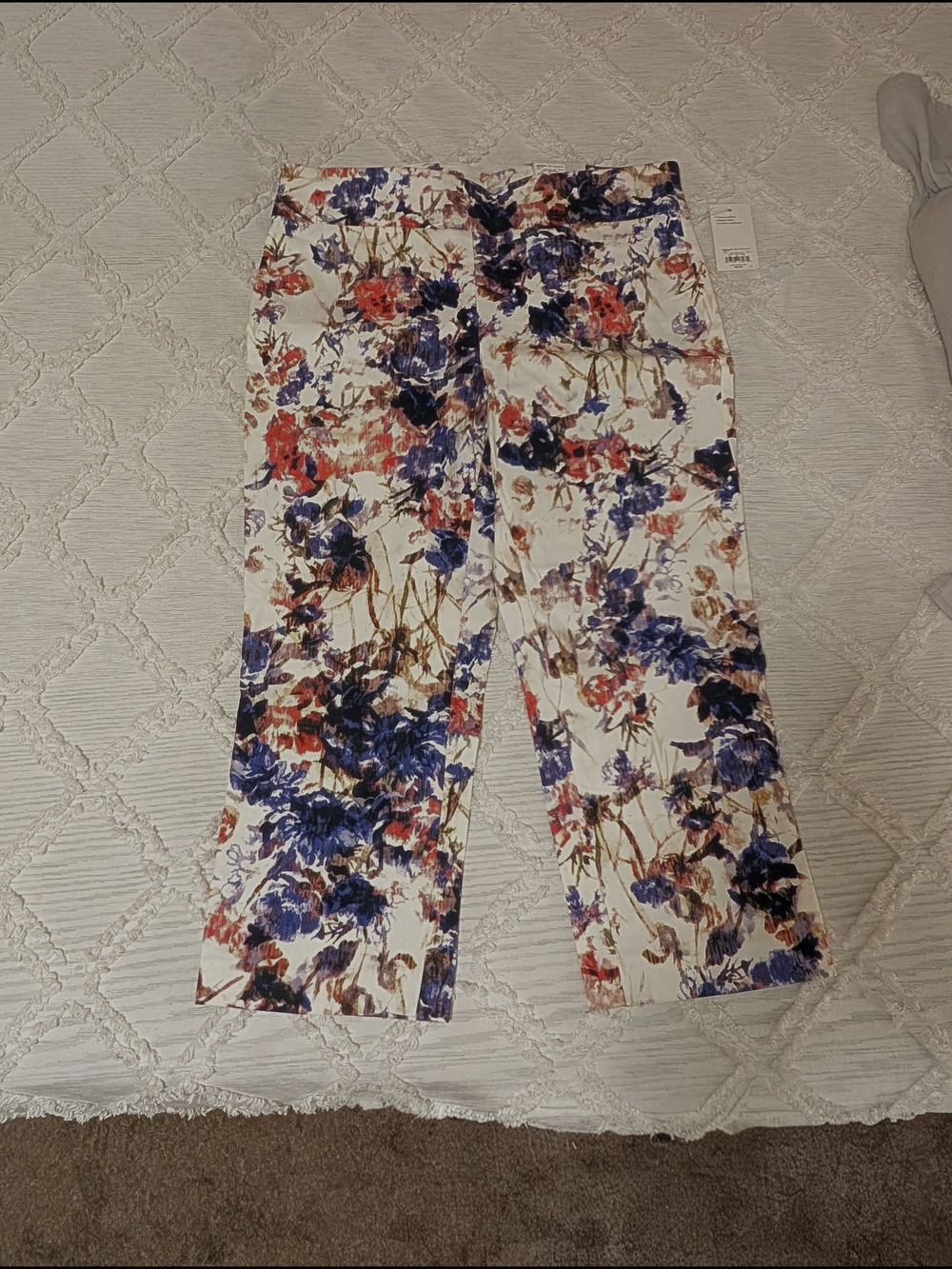 Croft & Barrow White Pants with Blue and Coral Floral Accents NWT